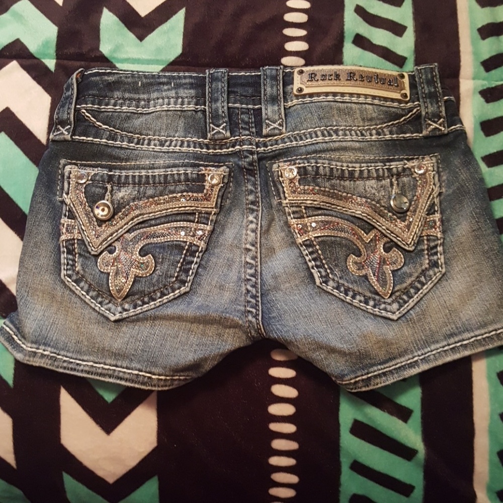Rock revival shorts size 24